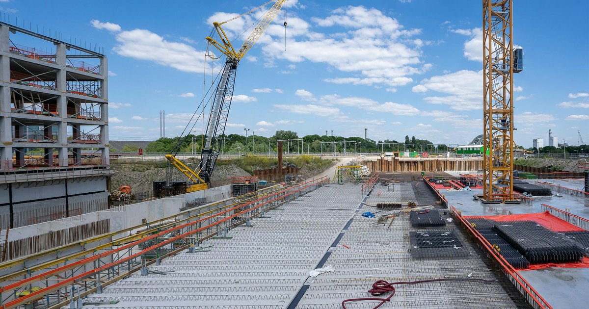 Ethereum as infrastructure — the highway is busy but the builder isn't getting paid